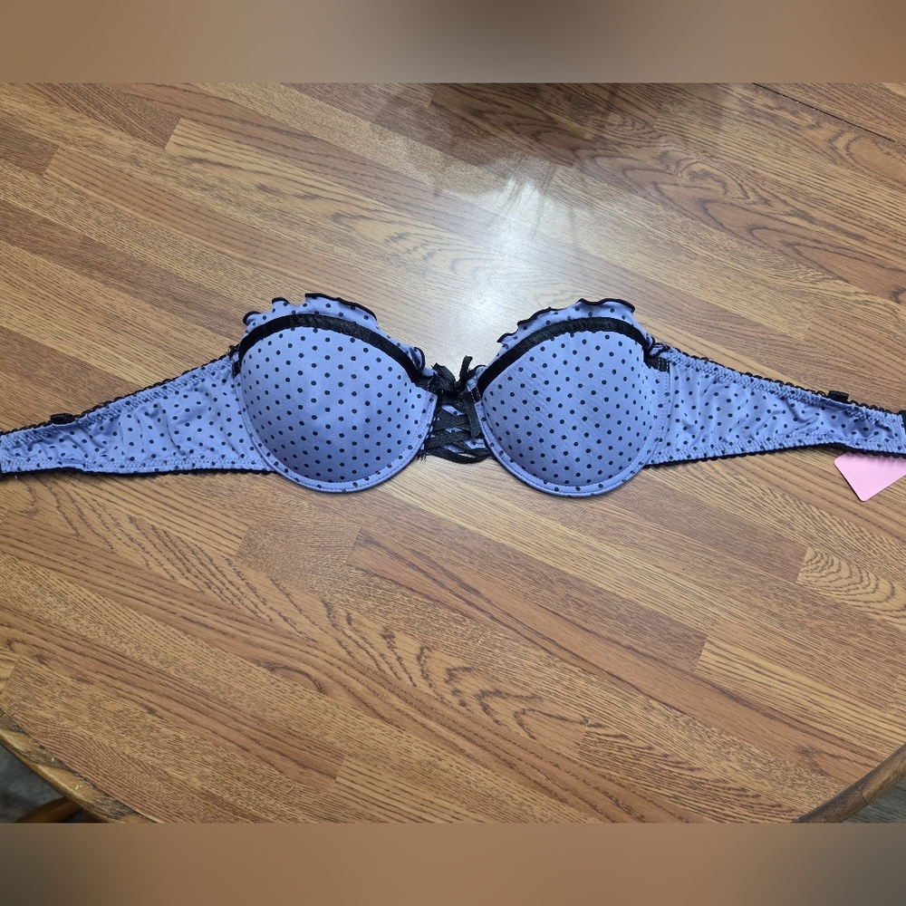 Lounge Strapless Bra 34B